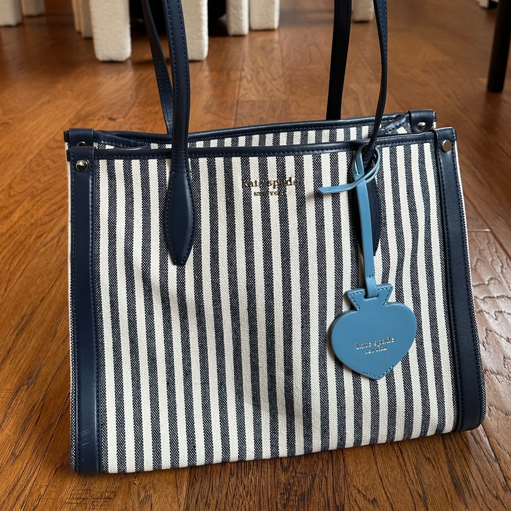 *sold out* Market Stripe Tote- Kate Spade